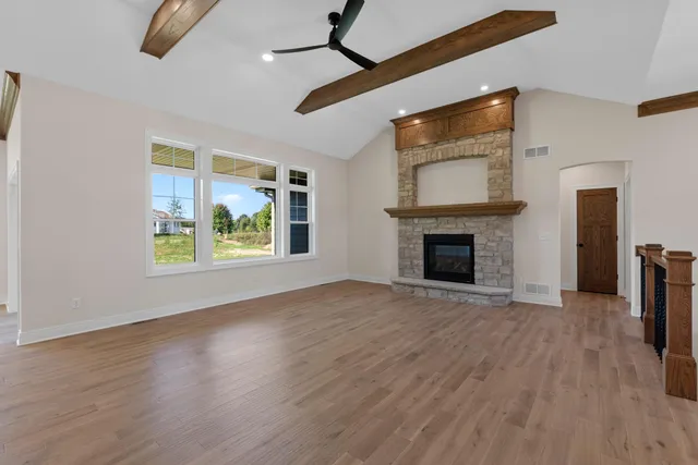 $724,900 | 325 Sandstone Street, Slinger, WI 53086