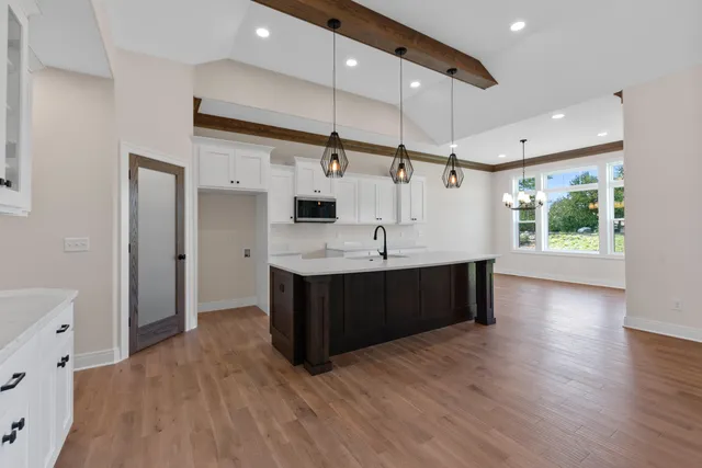 $724,900 | 325 Sandstone Street, Slinger, WI 53086