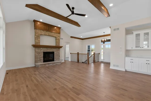 $724,900 | 325 Sandstone Street, Slinger, WI 53086