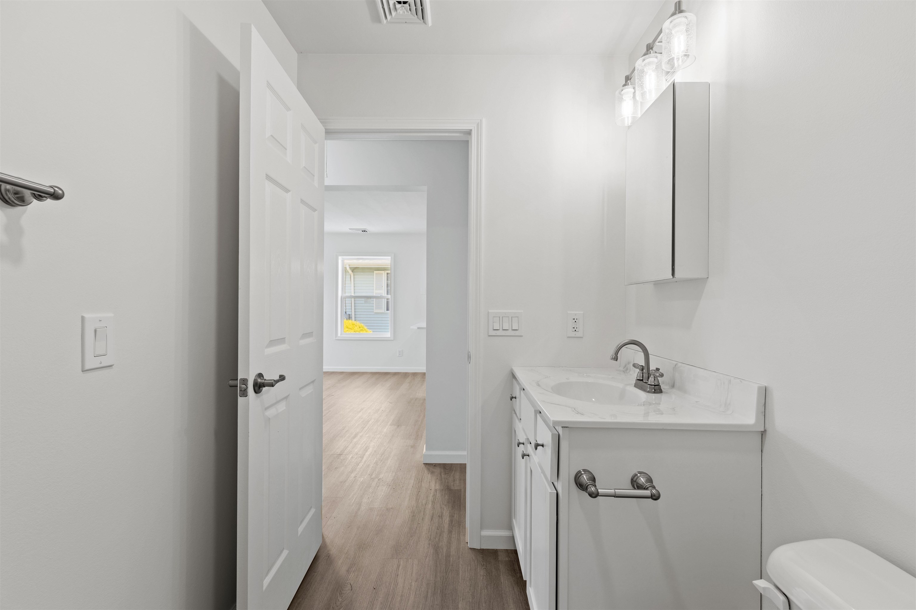 108 Sunray Road Del Haven, NJ 08251 - Photo 21 of 36 a bathroom with a sink toilet and shower