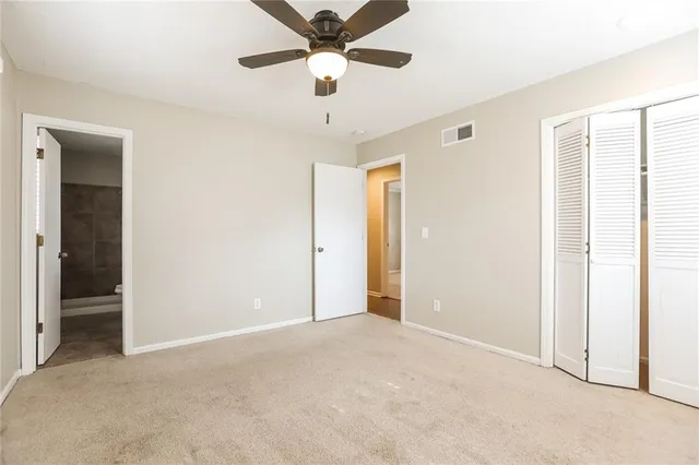 $2,110 | 5820 Northwest Aspen Lane, Kansas City, MO 64152