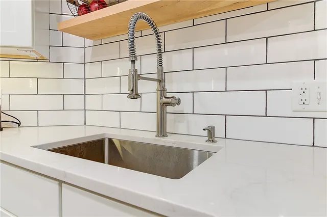 $2,000 | 2 School Street, Unit 236, Lincoln, RI 02802