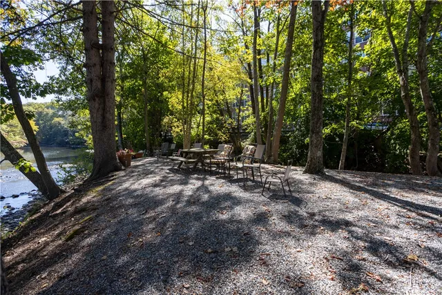 $2,000 | 2 School Street, Unit 236, Lincoln, RI 02802