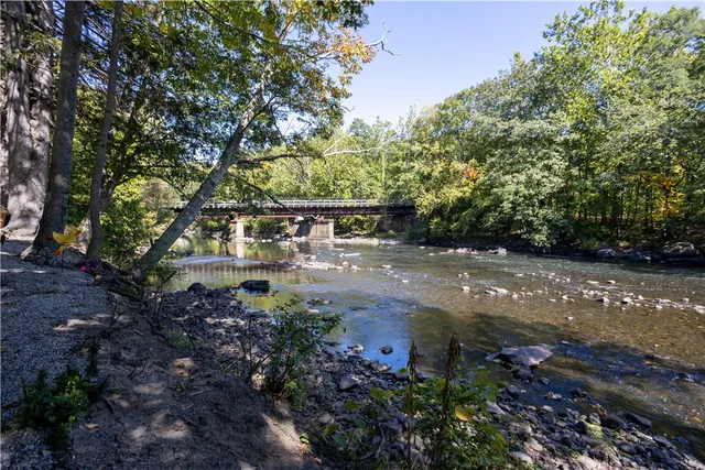 $2,000 | 2 School Street, Unit 236, Lincoln, RI 02802