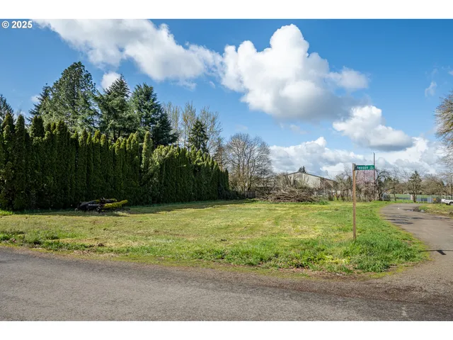 $599,900 | Snelling Drive, Eugene, OR 97408