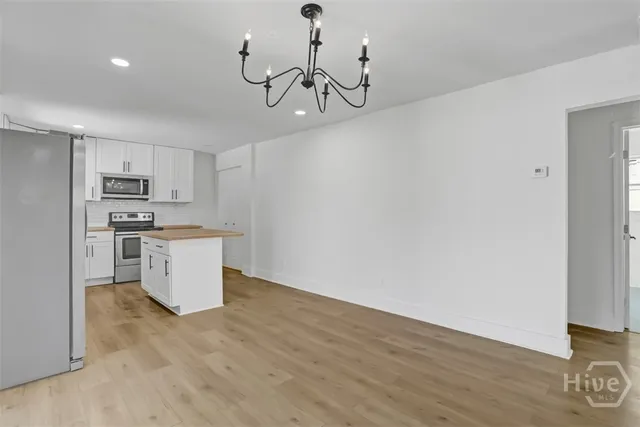 $1,900 | 636 West 48th Street, Savannah, GA 31405