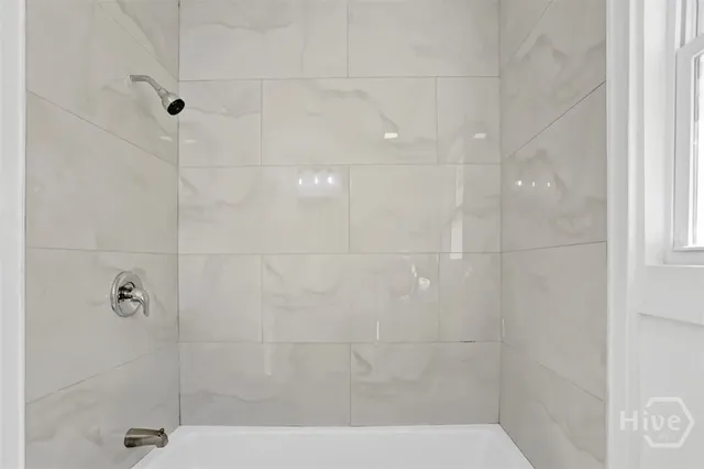 $1,900 | 636 West 48th Street, Savannah, GA 31405