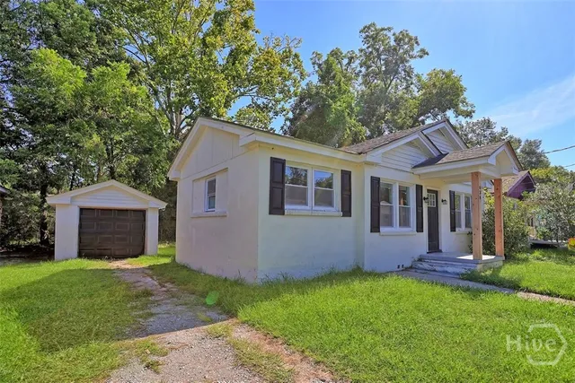 $1,900 | 636 West 48th Street, Savannah, GA 31405