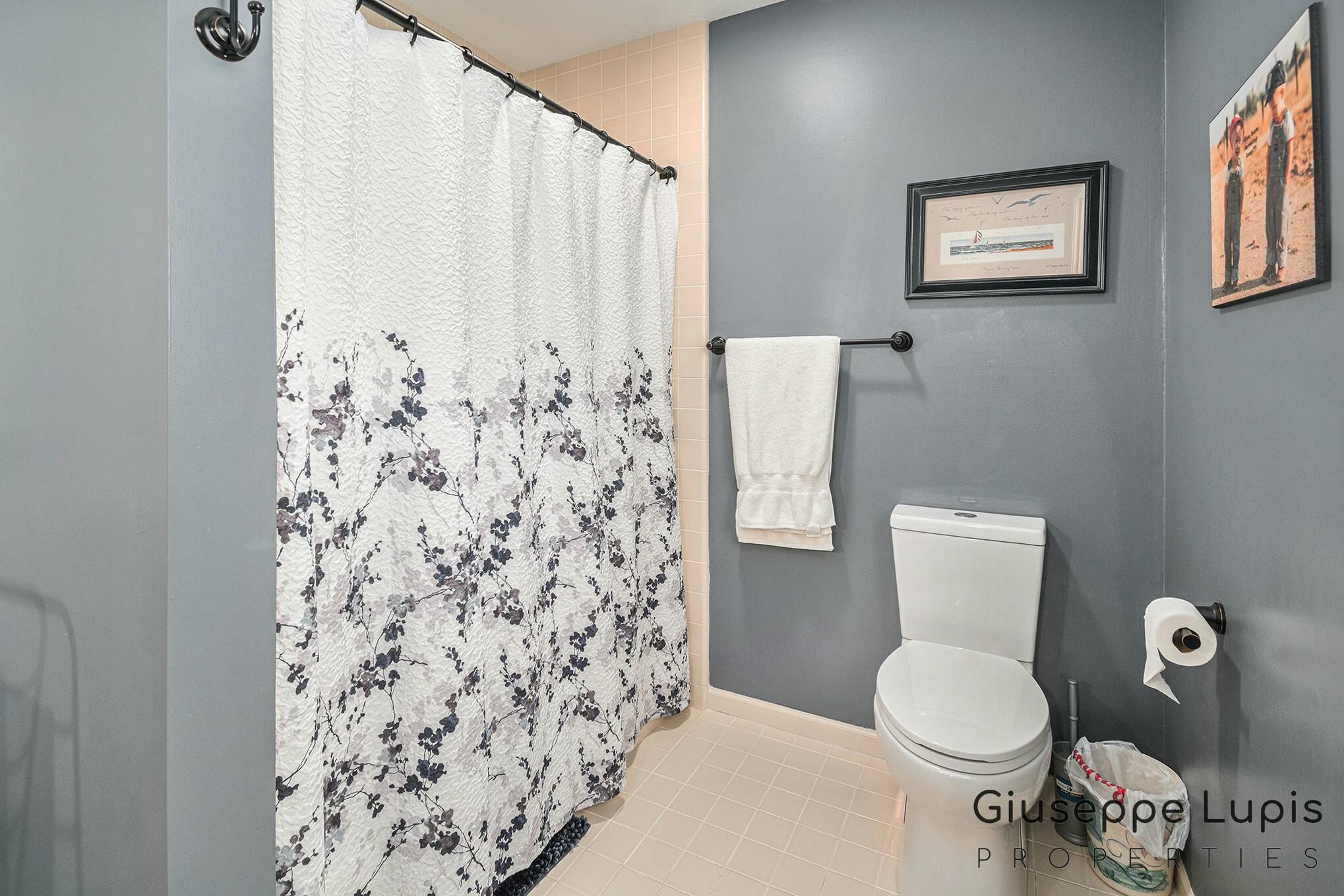 309 Stickney Ridge Road Grand Haven, MI 49417 - Photo 36 of 62 second floor bath