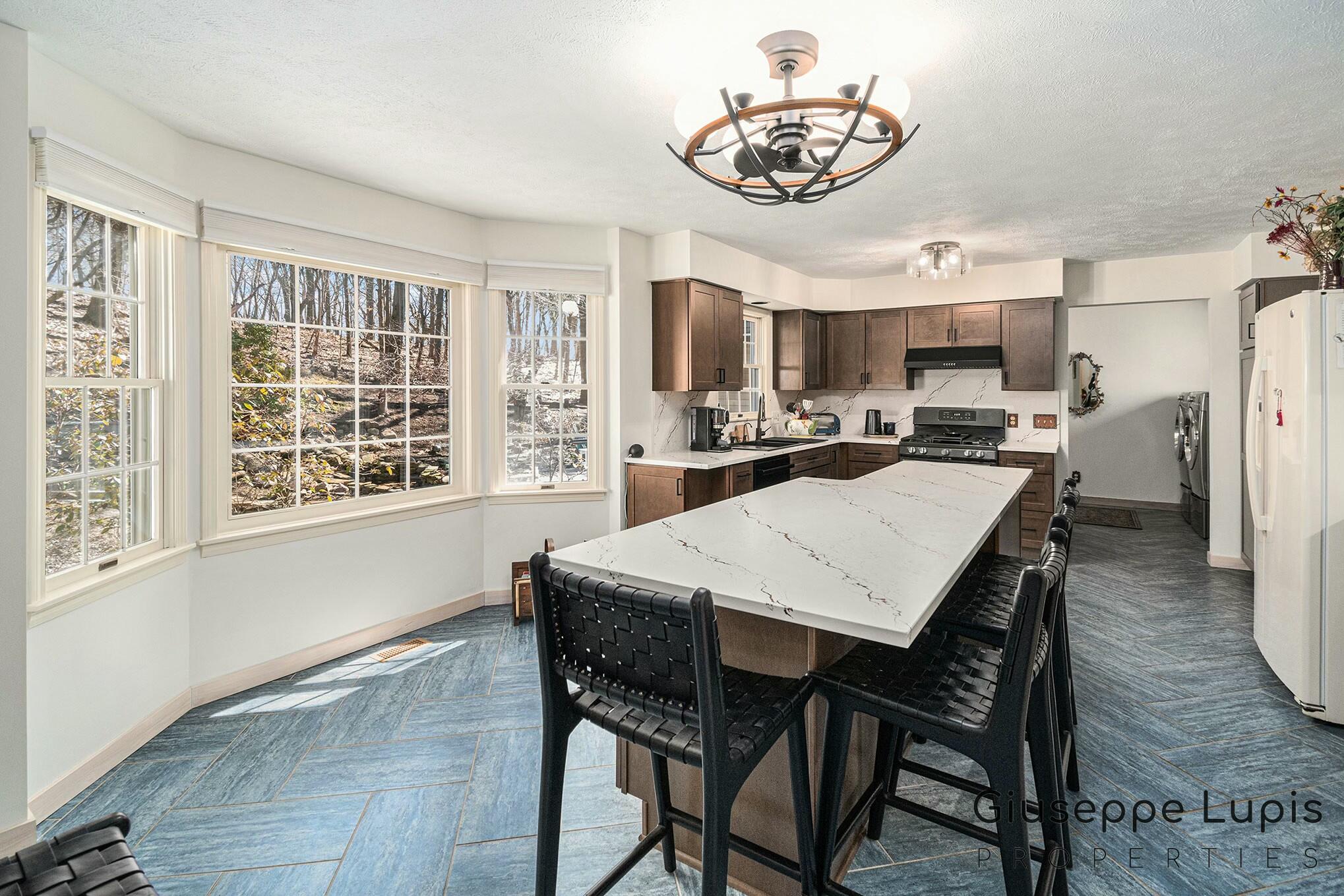 309 Stickney Ridge Road Grand Haven, MI 49417 - Photo 10 of 62 kitchen