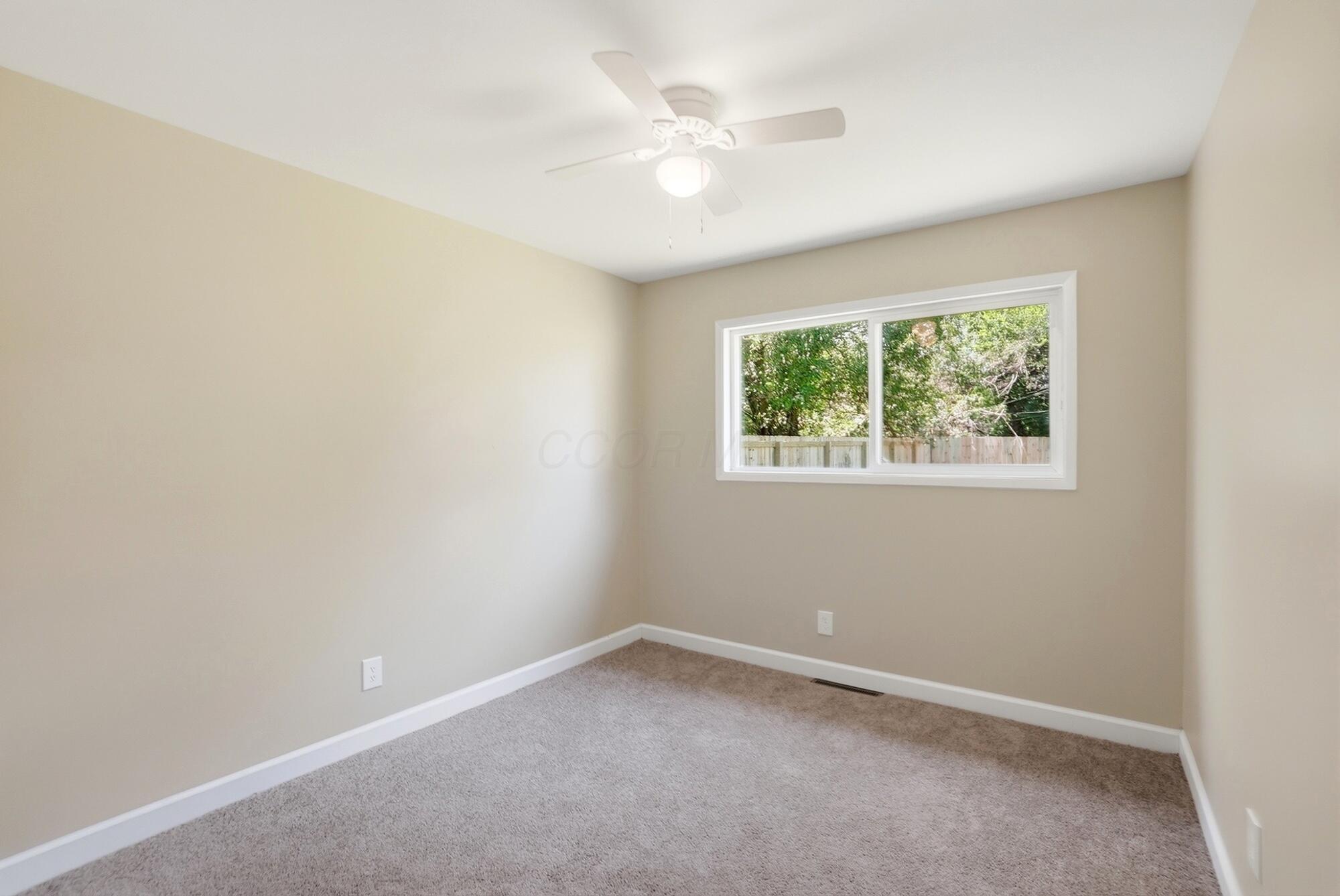 3559 Wyncote Road Columbus, OH 43232 - Photo 12 of 30
