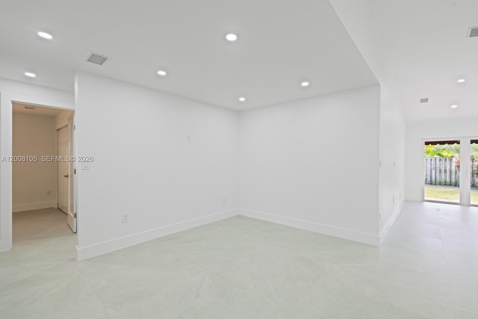21505 Southwest 89th Path Cutler Bay, FL 33189 - Photo 12 of 23