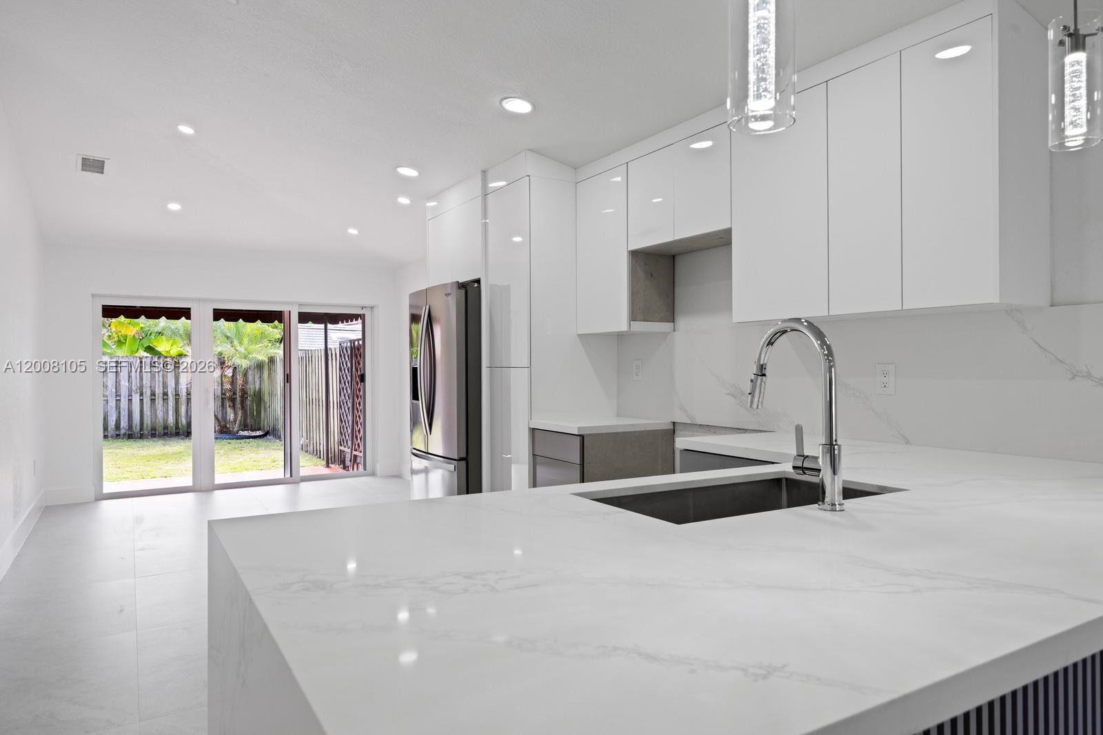 21505 Southwest 89th Path Cutler Bay, FL 33189 - Photo 8 of 23