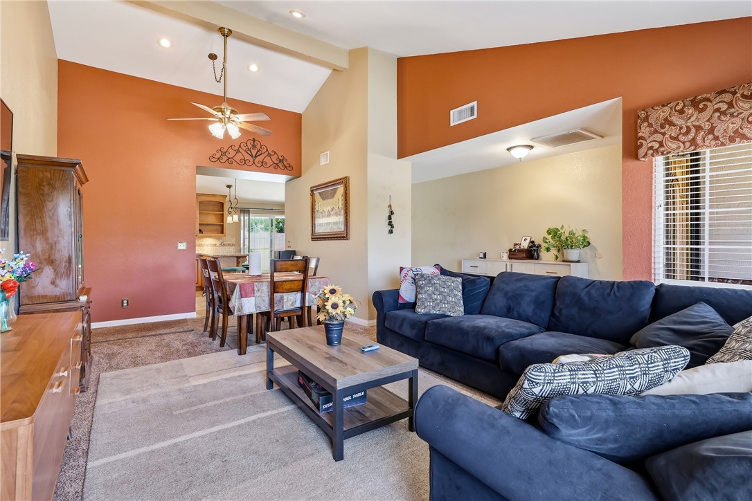 6691 Orangewood Road Highland, CA 92346 - Photo 7 of 71