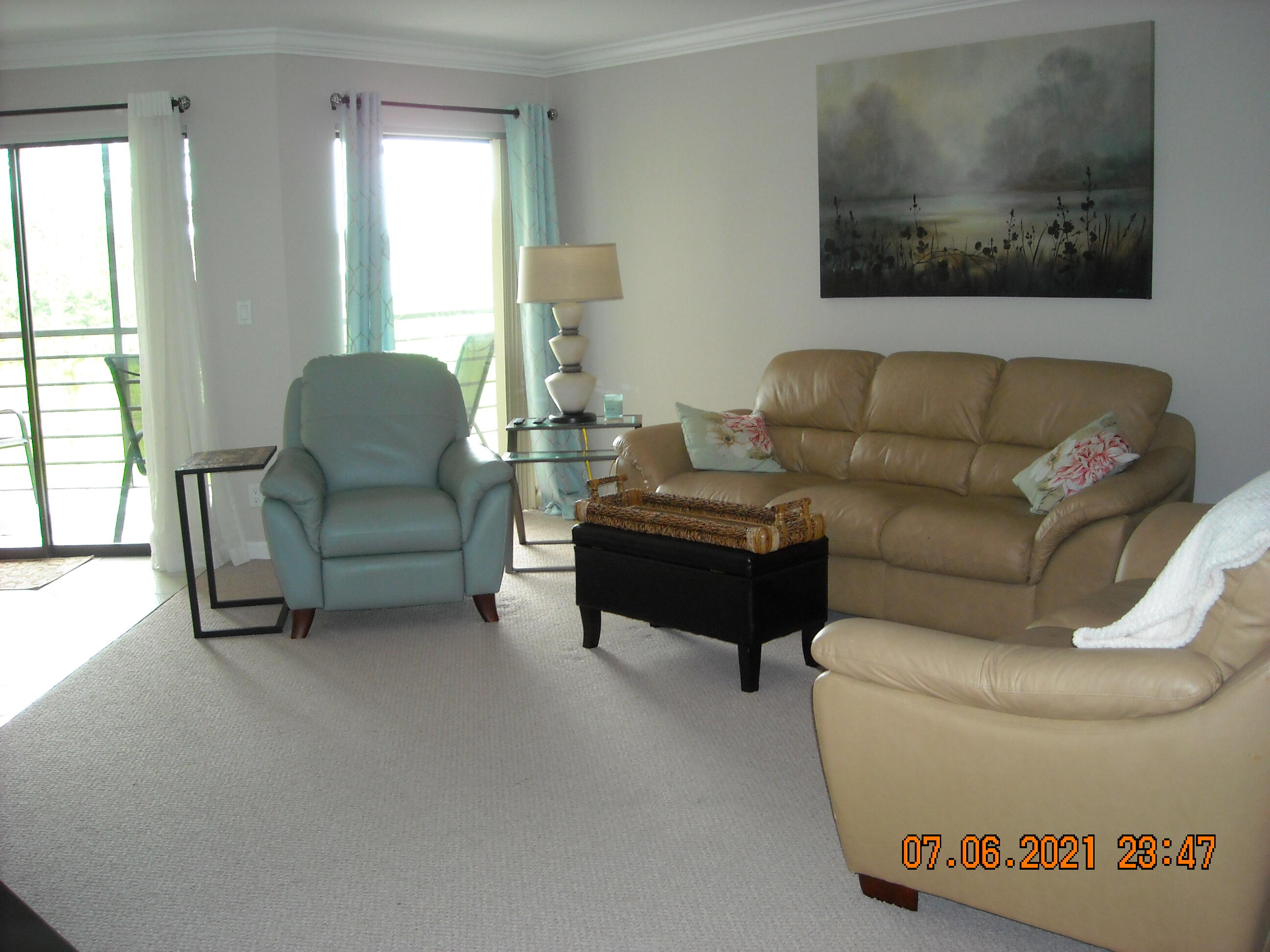 5901 Camino Del Sol, Unit 203 Boca Raton, FL 33433 - Photo 4 of 15 living room