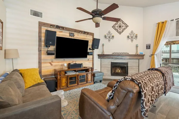 $519,000 | 1358 Grendel Way, Sacramento, CA 95833