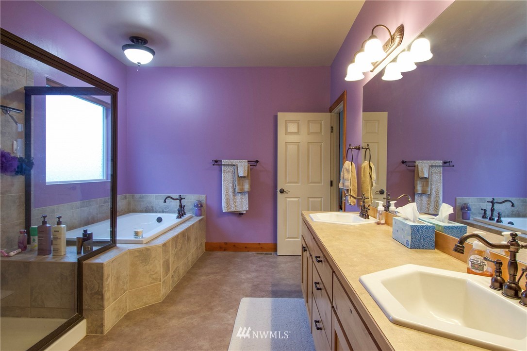 2086 Old Gardiner Road Sequim, WA 98382 - Photo 29 of 40 Gallery Image 29