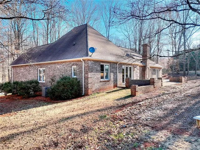 $989,000 | 66 Highland Drive, Jefferson, GA 30549