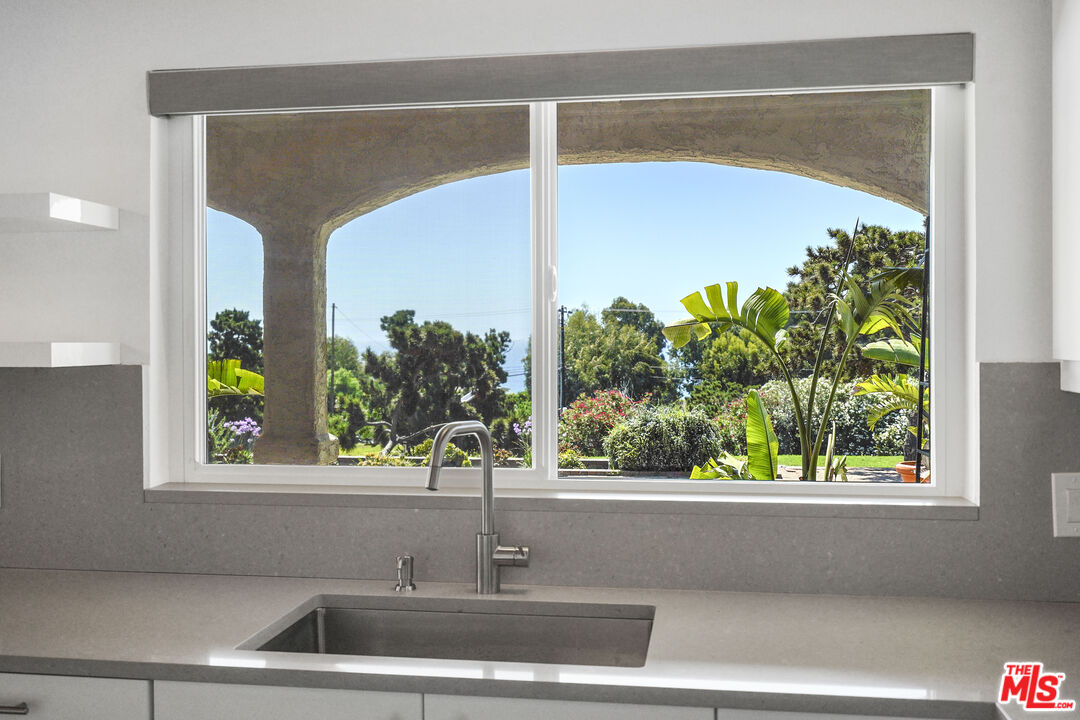 31259 Bailard Road Malibu, CA 90265 - Photo 5 of 43 a view of a window