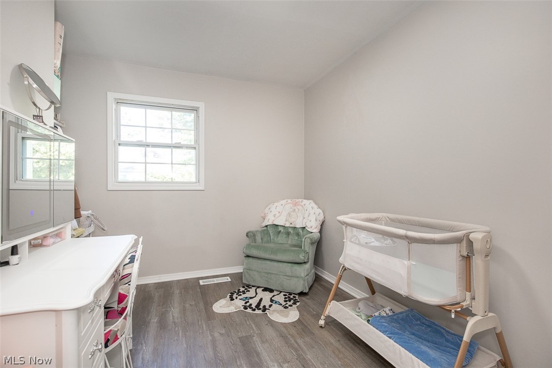 4144 Riverside Drive Lorain, OH 44055 - Photo 17 of 26 Third bedroom
