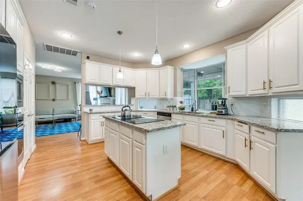 $3,495 | 2106 Hunter Pl Lane, Arlington, TX 76006