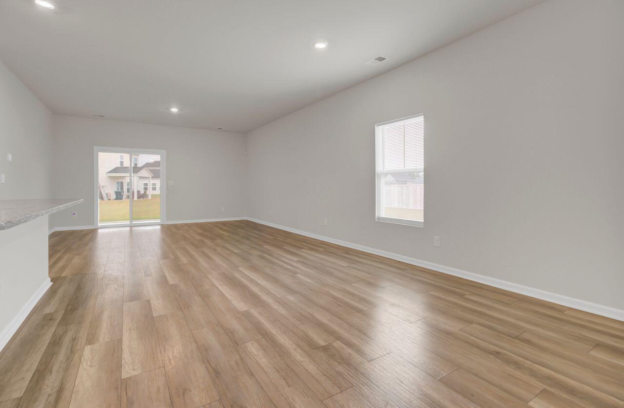 586 Spanish Wells Road Summerville, SC 29486 - Photo 7 of 47 7