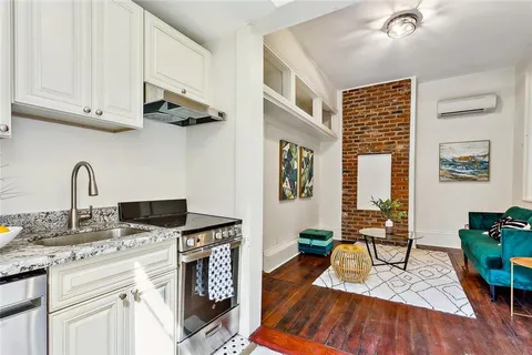 $1,199,000 | 936 Esplanade Avenue, New Orleans, LA 70116