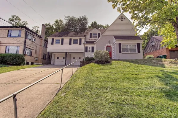 $675,000 | 944 Ellison Avenue, Cincinnati, OH 45226