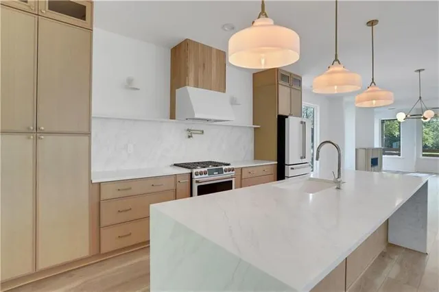 $799,000 | 644 Glendale Road, Scottdale, GA 30079