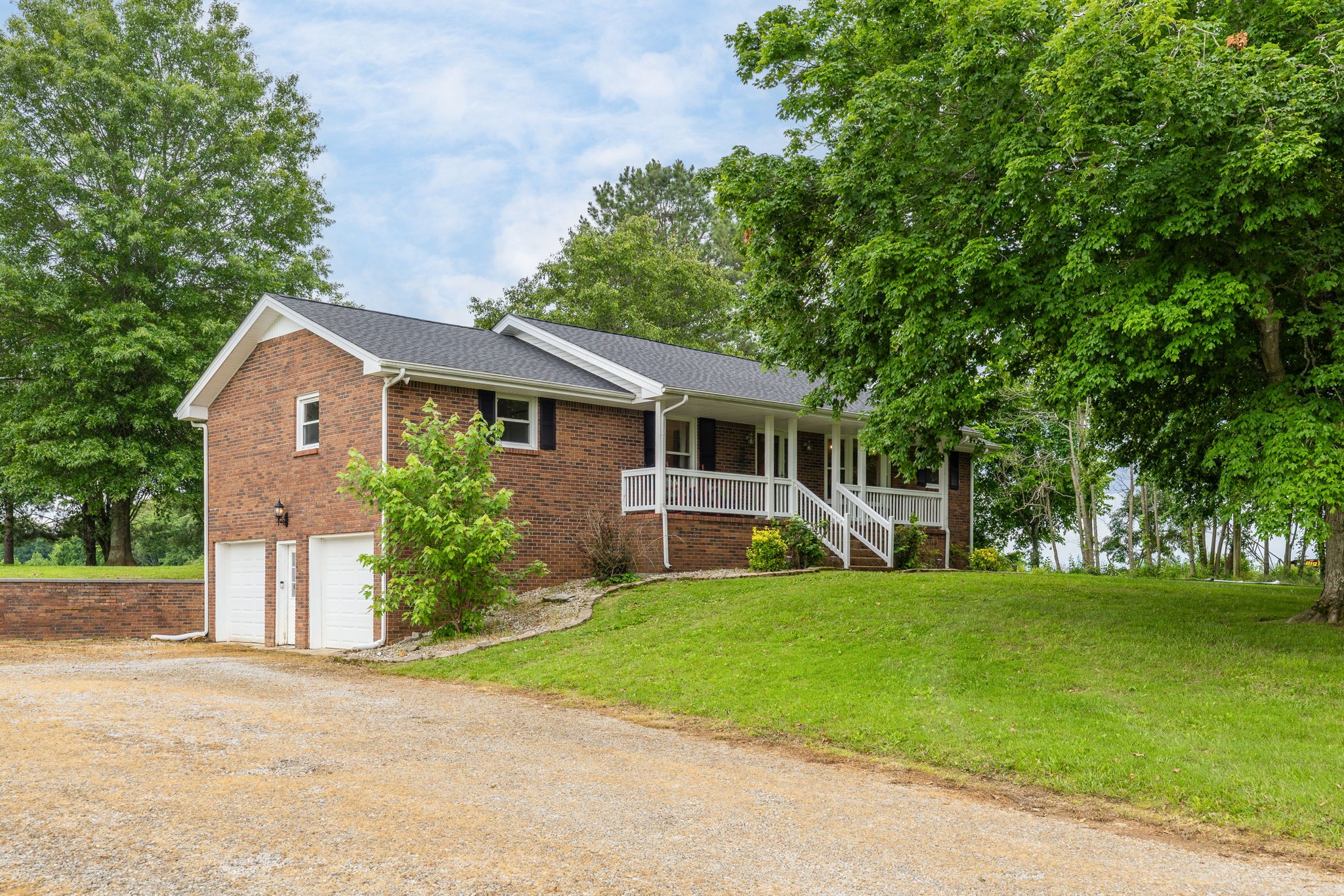 4203 Martins Chapel Road Springfield, TN 37172 - Photo 2 of 52 a front view of house with yard and green space