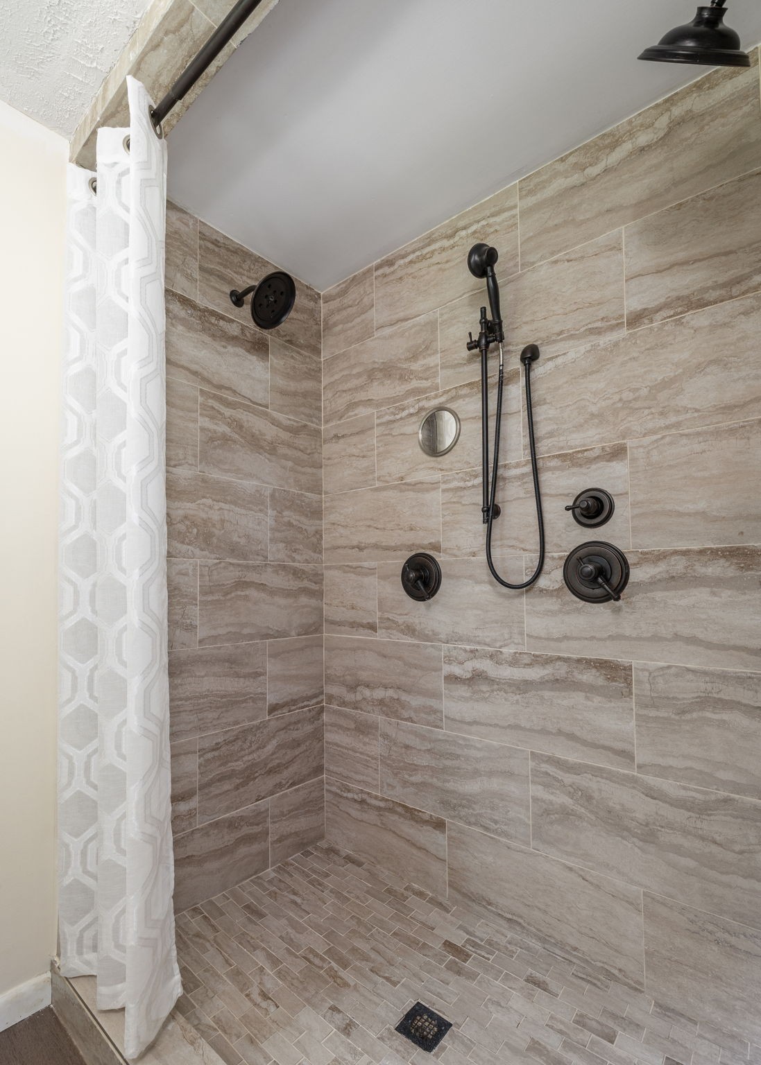 4203 Martins Chapel Road Springfield, TN 37172 - Photo 25 of 52 a bathroom with a shower