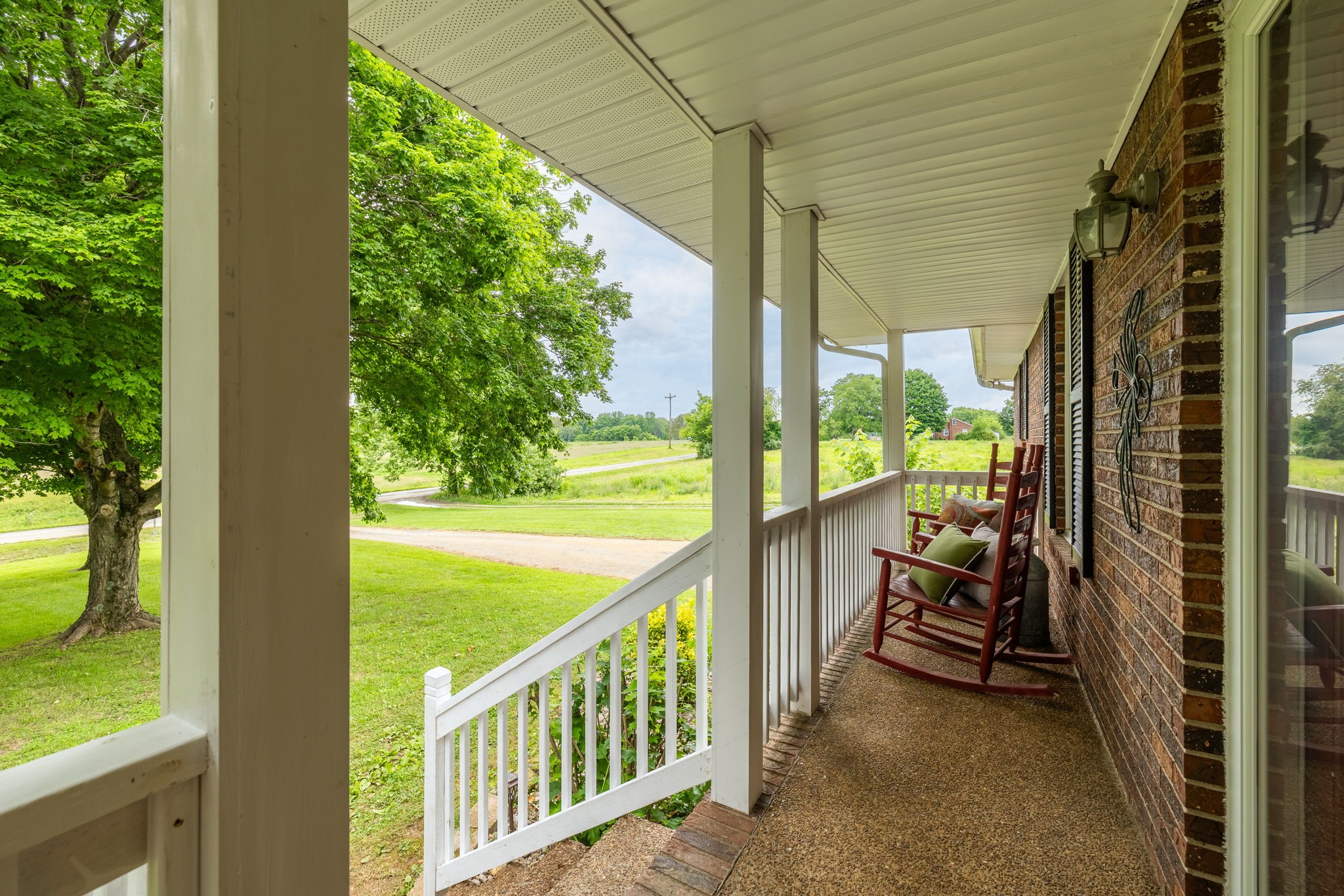 4203 Martins Chapel Road Springfield, TN 37172 - Photo 6 of 52 a view of balcony with furniture
