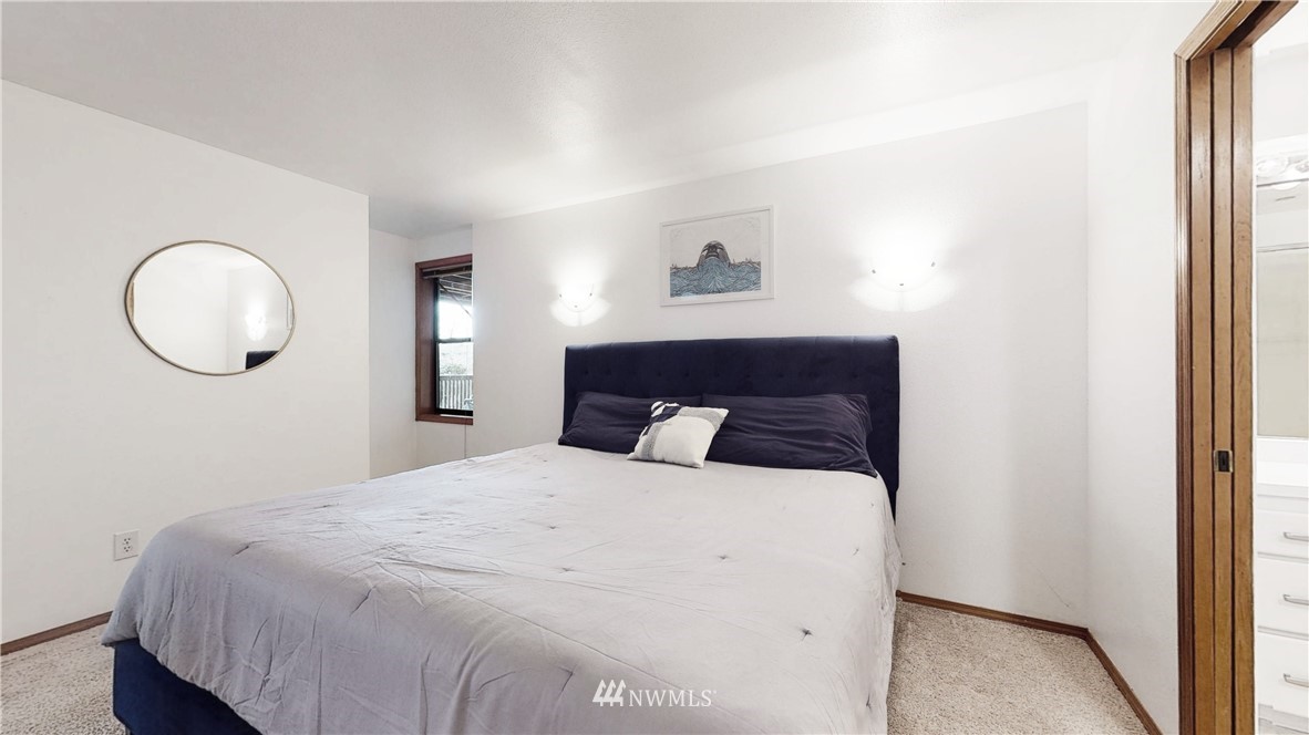1633 Eagle Ridge Drive South, Unit A7 Renton, WA 98055 - Photo 10 of 17 Gallery Image 10