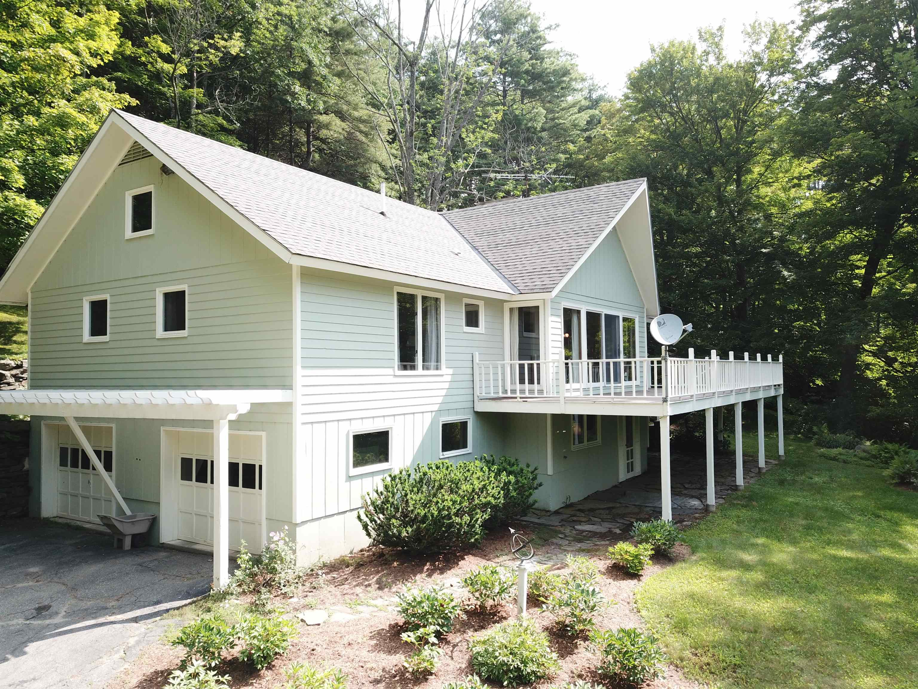 579 North Orchard Road Grafton, VT 05146 - Photo 1 of 37