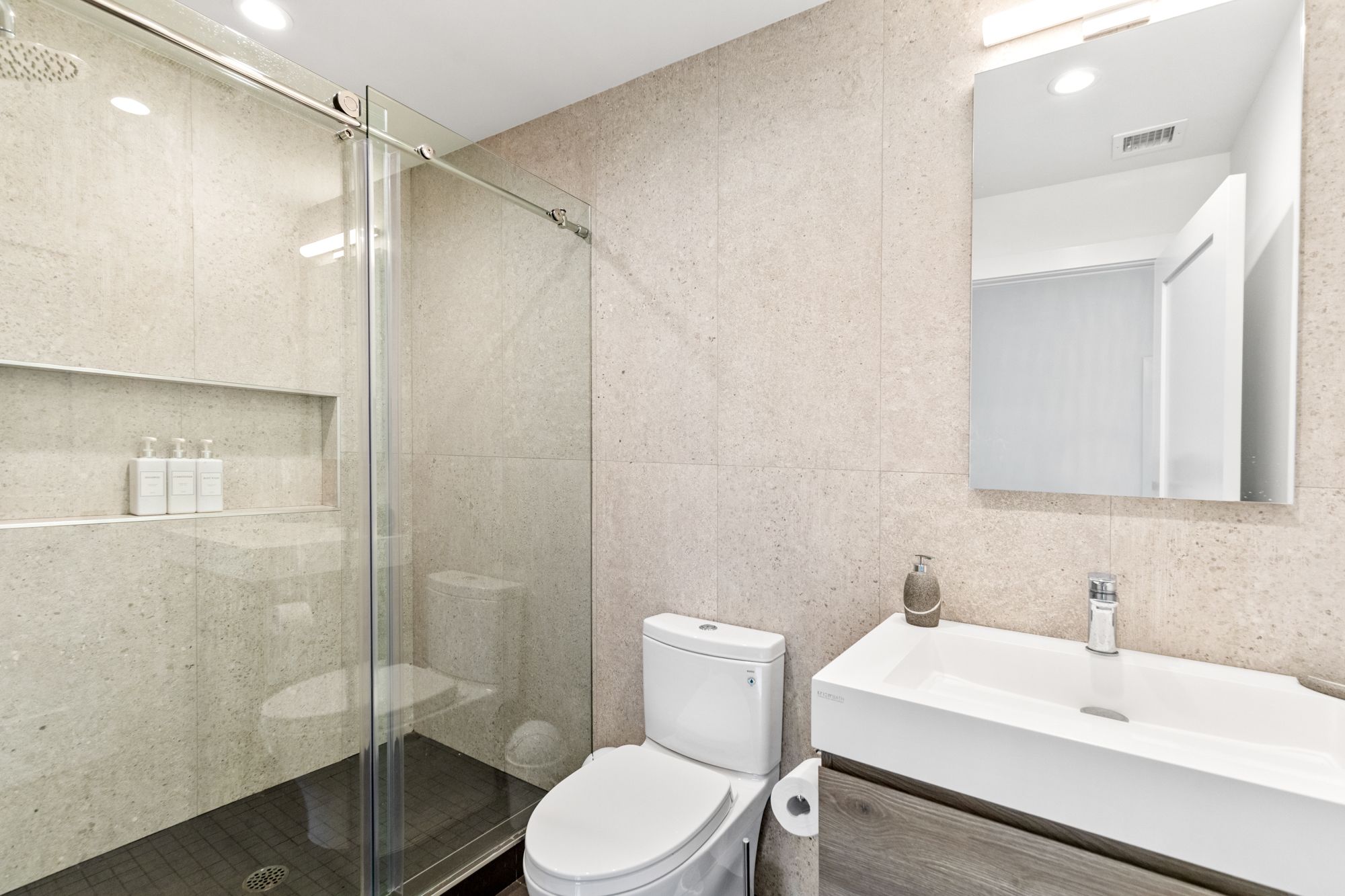 212 Sebonac Road Southampton, NY 11968 - Photo 18 of 28