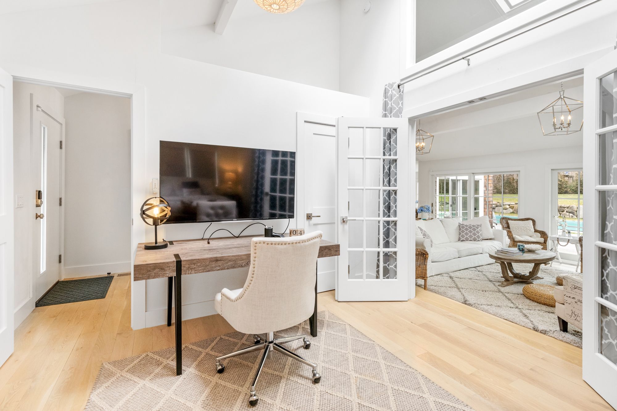 212 Sebonac Road Southampton, NY 11968 - Photo 3 of 28