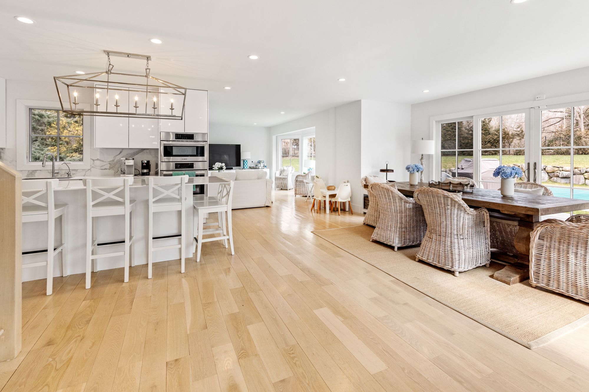 212 Sebonac Road Southampton, NY 11968 - Photo 6 of 28