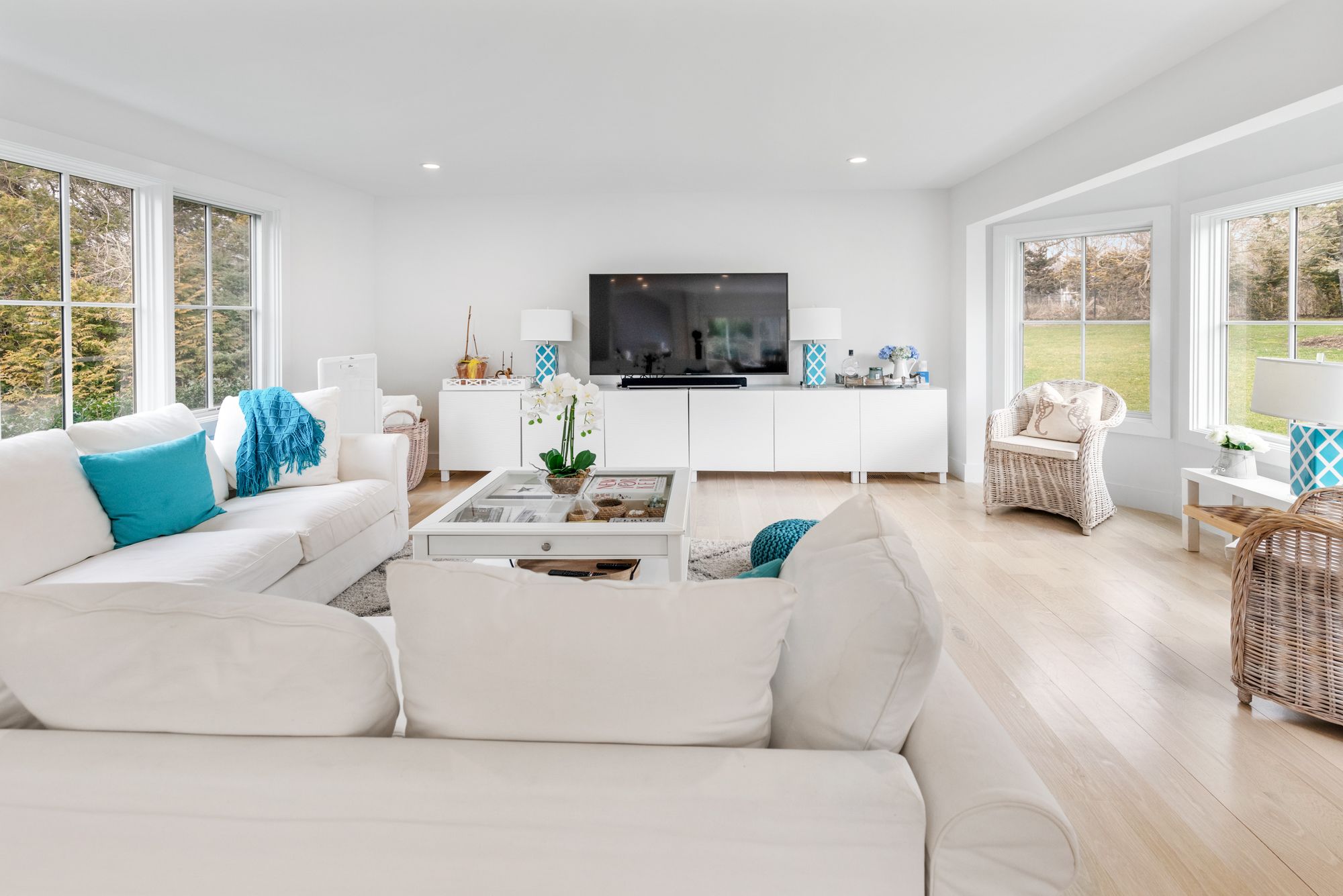 212 Sebonac Road Southampton, NY 11968 - Photo 10 of 28