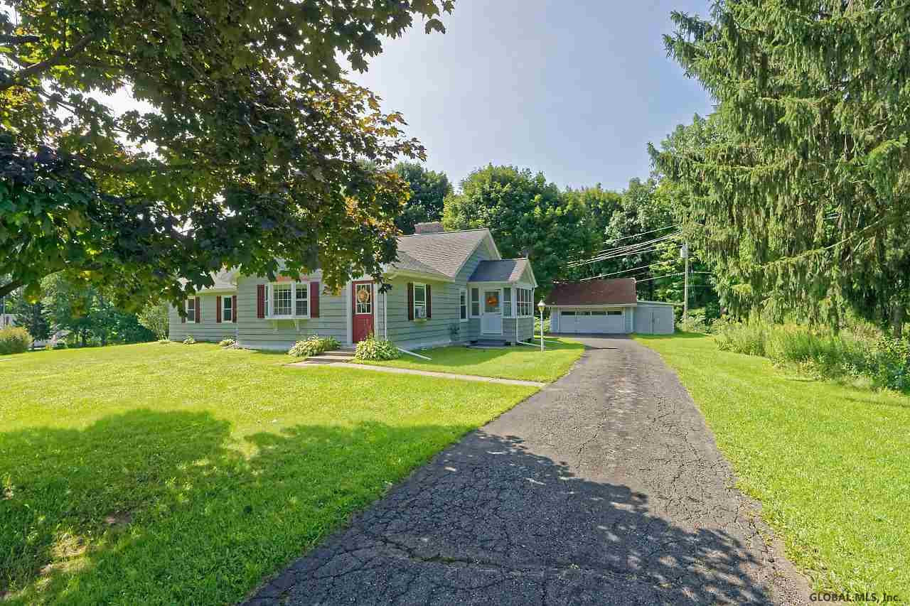 35 Old Miller Road Castleton-on-Hudson, NY 12033 - Photo 3 of 46 Photo 3