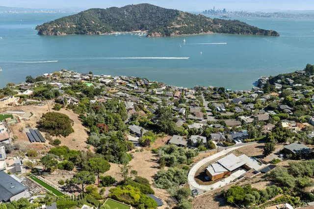 $895,000 | 0 Vistazo Street West, Tiburon, CA 94920