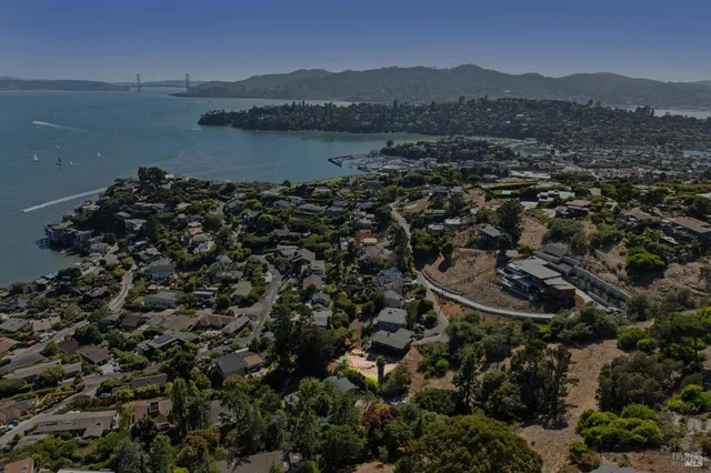 $895,000 | 0 Vistazo Street West, Tiburon, CA 94920