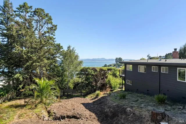 $895,000 | 0 Vistazo Street West, Tiburon, CA 94920