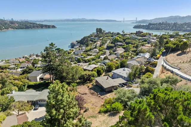 $895,000 | 0 Vistazo Street West, Tiburon, CA 94920