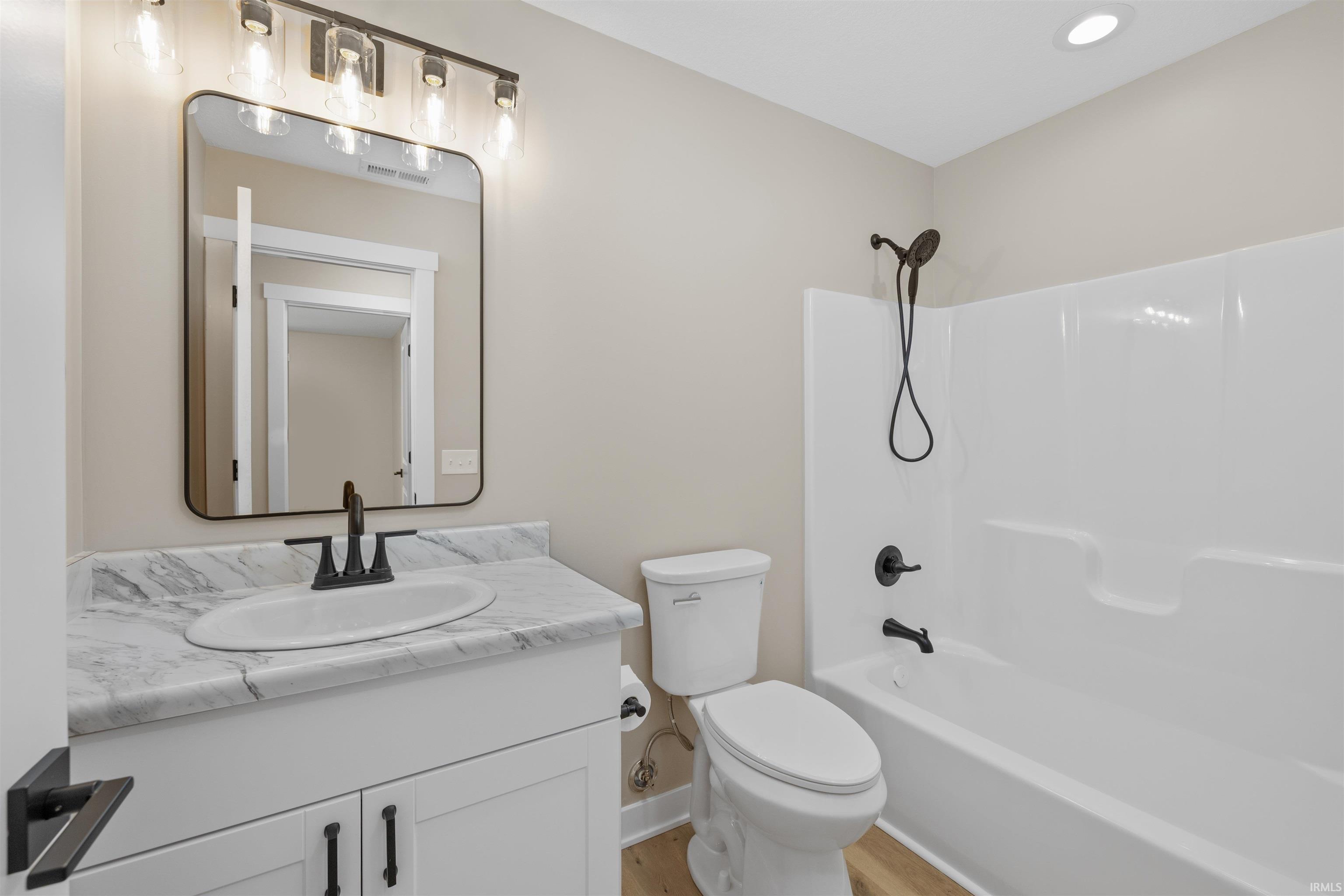 203 South Ivy Lane Butler, IN 46721 - Photo 26 of 33