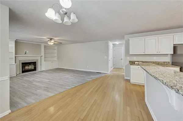 $3,250 | 326 Canterbury Pl Drive, Suwanee, GA 30024