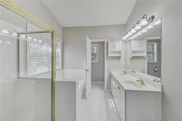 $3,250 | 326 Canterbury Pl Drive, Suwanee, GA 30024