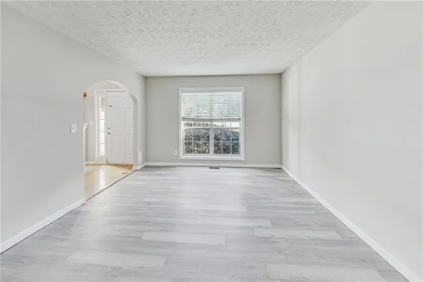 $3,250 | 326 Canterbury Pl Drive, Suwanee, GA 30024