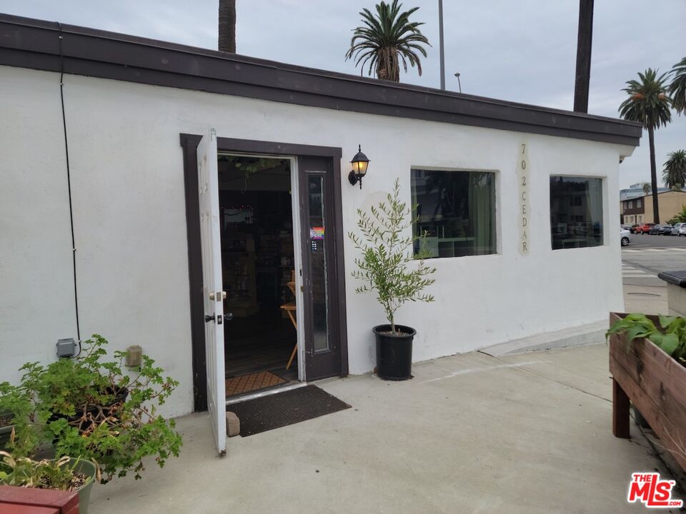 702 Cedar Avenue Long Beach, CA 90813 - Photo 12 of 25