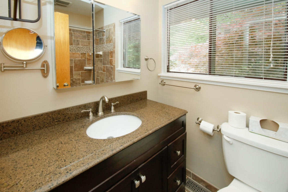 3812 Greenleaf Circle Kalamazoo, MI 49008 - Photo 14 of 25 20160531181206286161000000-o