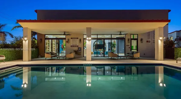 $3,701 | 1001 Northeast 58th Street, Unit C, Oakland Park, FL 33334